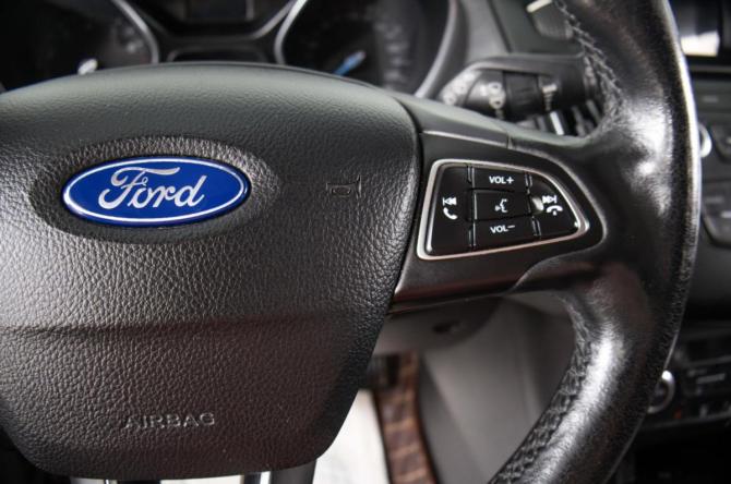 Ford Focus III Рестайлинг с пробегом 2015 года, цена 999 000 рублей, 174280 км, хэтчбек, Автокод Объявления