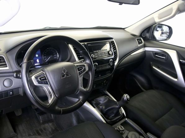 Mitsubishi Pajero Sport III с пробегом 2018 года, цена 2 750 000 рублей, 75000 км, внедорожник, Автокод Объявления
