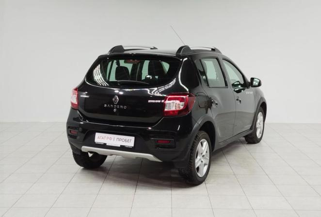 Renault Sandero II с пробегом 2015 года, цена 1 000 000 рублей, 128471 км, хэтчбек, Автокод Объявления