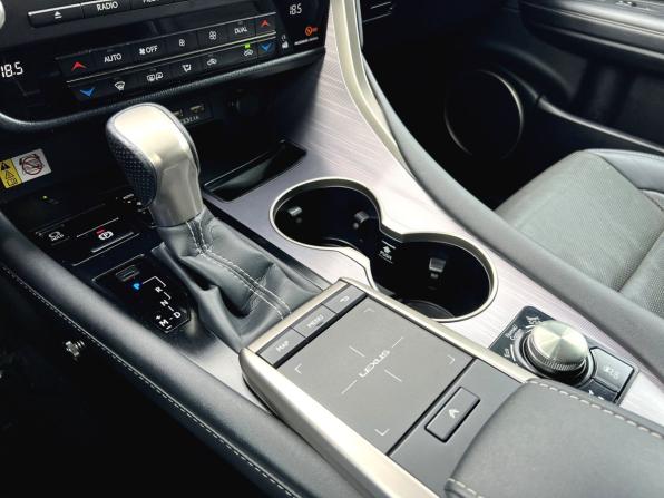 Lexus RX IV Рестайлинг с пробегом 2020 года, цена 6 490 000 рублей, 127721 км, внедорожник, Автокод Объявления
