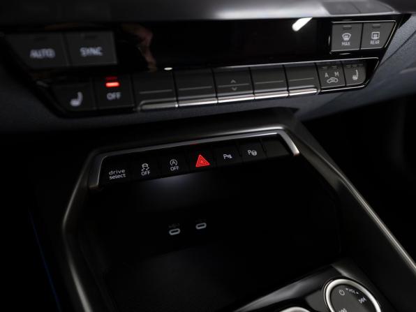 Audi A3 IV (8Y) Рестайлинг с пробегом 2025 года, цена 3 925 000 рублей, 17 км, хэтчбек, Автокод Объявления