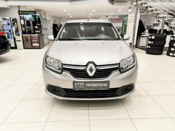 Renault Logan II с пробегом 2017 года, цена 750 000 рублей, 140817 км, седан, Автокод Объявления