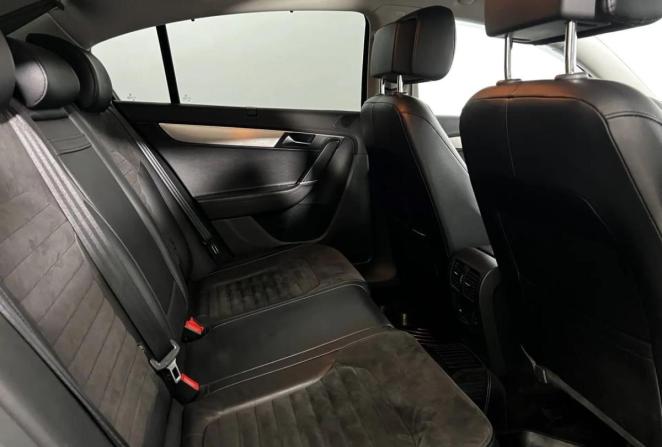 Volkswagen Passat B7 с пробегом 2011 года, цена 1 350 000 рублей, 102734 км, седан, Автокод Объявления