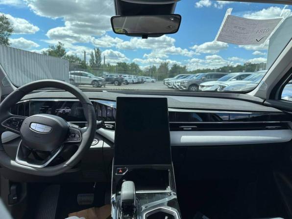 Новый Geely Atlas II 2025 года, цена 3 970 990 рублей, внедорожник, Автокод Объявления