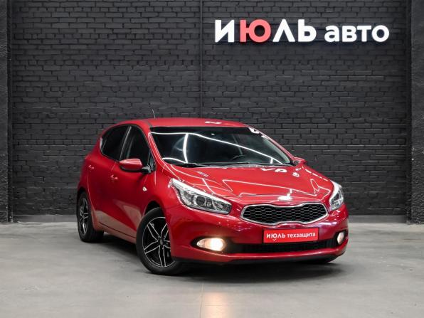 Kia Ceed II с пробегом 2013 года, цена 850 000 рублей, 238650 км, хэтчбек, Автокод Объявления