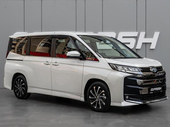 Toyota Noah IV (R90) с пробегом 2024 года, цена 4 170 000 рублей, 25260 км, минивэн, Автокод Объявления