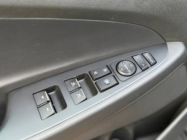 Hyundai Tucson III Рестайлинг с пробегом 2019 года, цена 2 315 000 рублей, 147000 км, внедорожник, Автокод Объявления
