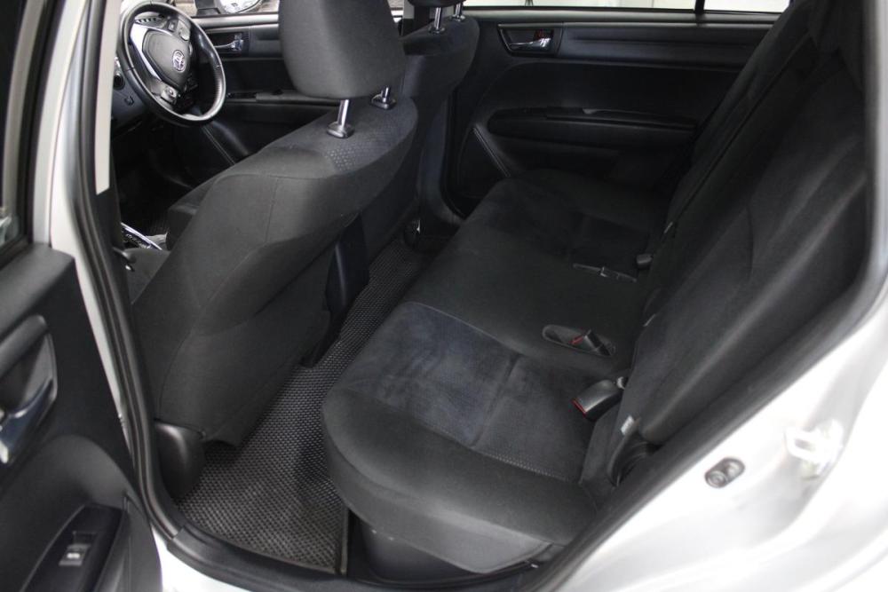Toyota Corolla XI (E160 E170 E180) Рестайлинг 1 Томск  - изображение 15