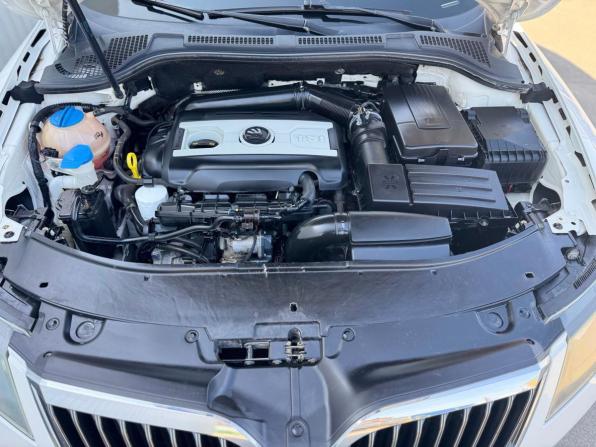 Skoda Superb II Рестайлинг с пробегом 2014 года, цена 1 299 000 рублей, 202000 км, лифтбек, Автокод Объявления