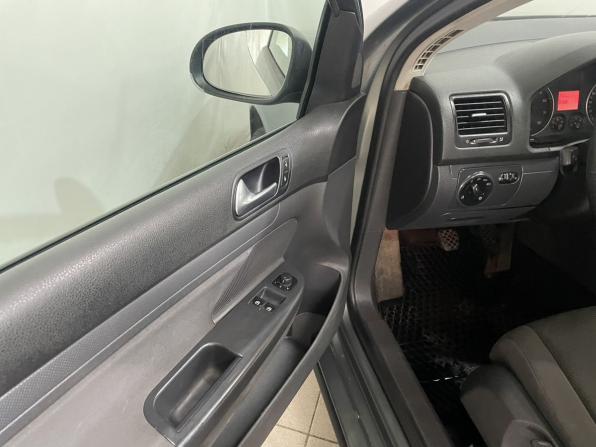 Volkswagen Golf V с пробегом 2007 года, цена 549 000 рублей, 202000 км, хэтчбек, Автокод Объявления
