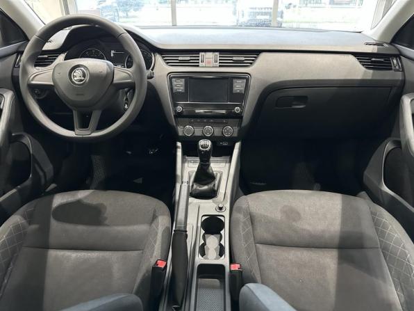 Skoda Octavia III (A7) Рестайлинг с пробегом 2018 года, цена 1 140 000 рублей, 216187 км, лифтбек, Автокод Объявления