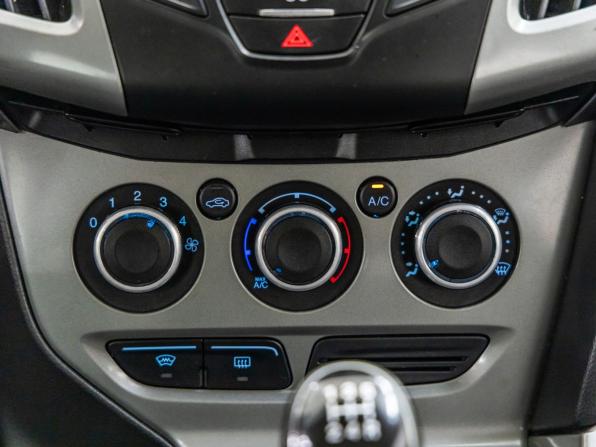 Ford Focus III с пробегом 2013 года, цена 748 000 рублей, 196542 км, универсал, Автокод Объявления