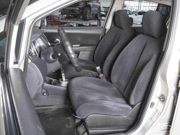 Nissan Tiida I Рестайлинг с пробегом 2010 года, цена 720 000 рублей, 243562 км, хэтчбек, Автокод Объявления
