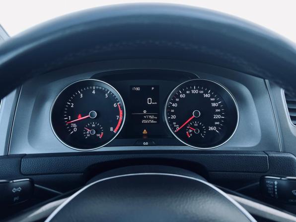 Volkswagen Golf VII с пробегом 2013 года, цена 750 000 рублей, 202000 км, хэтчбек, Автокод Объявления