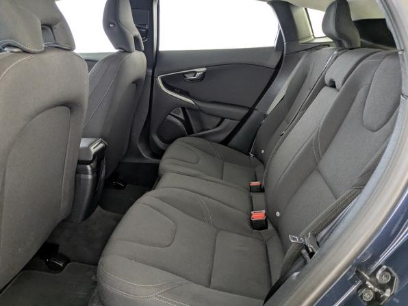 Volvo V40 Cross Country I с пробегом 2013 года, цена 1 251 000 рублей, 180747 км, хэтчбек, Автокод Объявления