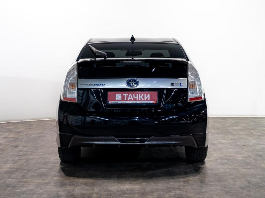 Toyota Prius III Рестайлинг (XW30) Чита  - изображение 4