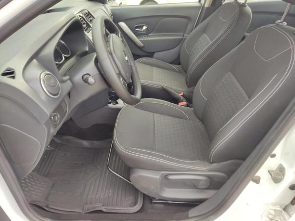 Renault Logan II с пробегом 2016 года, цена 660 000 рублей, 104000 км, седан, Автокод Объявления