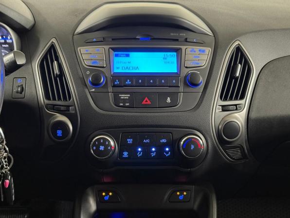 Hyundai ix35 I Рестайлинг с пробегом 2015 года, цена 1 199 000 рублей, 210015 км, внедорожник, Автокод Объявления