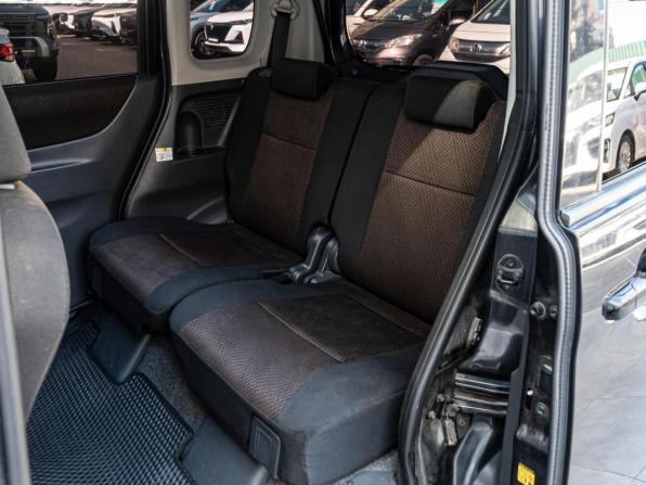 Nissan Roox I с пробегом 2010 года, цена 700 000 рублей, 166639 км, микровэн, Автокод Объявления
