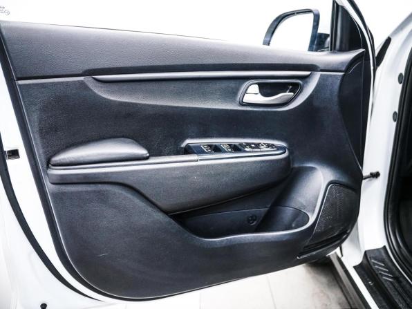 Kia Rio IV с пробегом 2019 года, цена 1 370 000 рублей, 94275 км, хэтчбек, Автокод Объявления