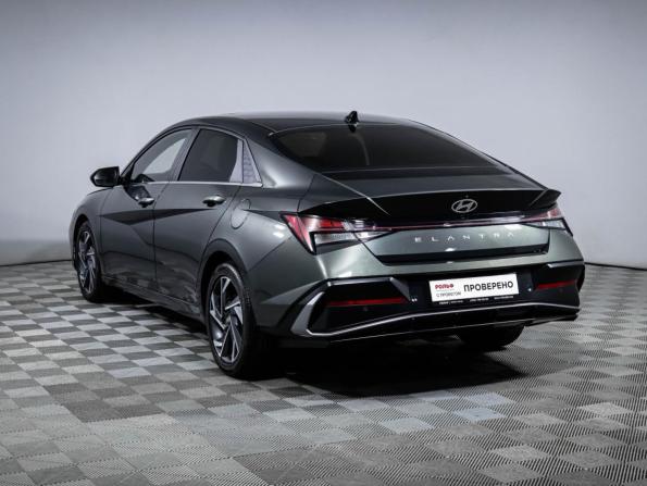 Hyundai Elantra VII (CN7) Рестайлинг с пробегом 2023 года, цена 2 220 000 рублей, 10350 км, седан, Автокод Объявления