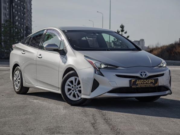 Toyota Prius IV (XW50) с пробегом 2017 года, цена 1 499 000 рублей, 185000 км, лифтбек, Автокод Объявления