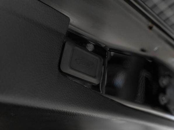 Toyota Highlander II (XU40) Рестайлинг с пробегом 2011 года, цена 1 695 000 рублей, 300256 км, внедорожник, Автокод Объявления