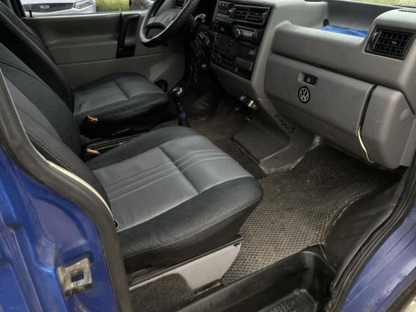 Volkswagen Caravelle T4 с пробегом 1993 года, цена 415 000 рублей, 589509 км, минивэн, Автокод Объявления