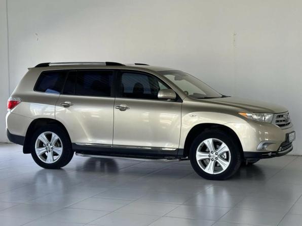 Toyota Highlander II (XU40) Рестайлинг с пробегом 2011 года, цена 1 370 000 рублей, 140000 км, внедорожник, Автокод Объявления