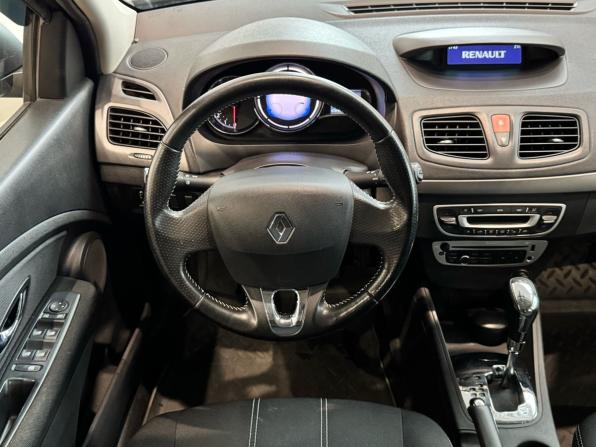 Renault Fluence I Рестайлинг с пробегом 2014 года, цена 770 000 рублей, 143000 км, седан, Автокод Объявления