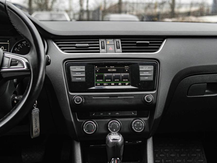 Skoda Octavia III (A7) Санкт-Петербург  - изображение 7