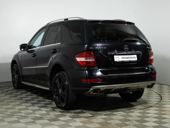 Mercedes-Benz M-Класс II (W164) Рестайлинг с пробегом 2010 года, цена 1 299 585 рублей, 252230 км, внедорожник, Автокод Объявления