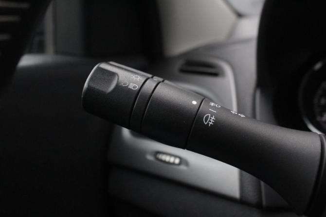 Renault Fluence I Рестайлинг с пробегом 2014 года, цена 995 000 рублей, 132092 км, седан, Автокод Объявления