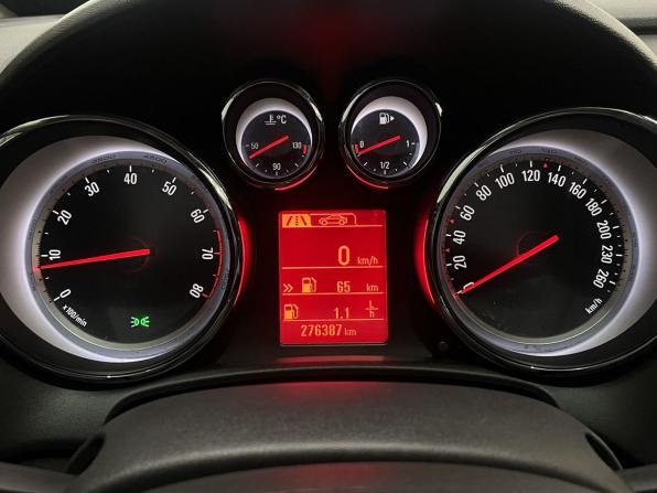 Opel Astra J Рестайлинг с пробегом 2013 года, цена 690 000 рублей, 276386 км, хэтчбек, Автокод Объявления