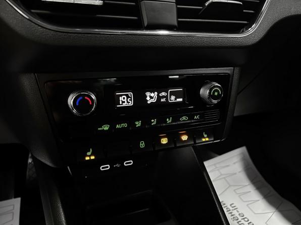Skoda Rapid II с пробегом 2021 года, цена 1 595 000 рублей, 98979 км, лифтбек, Автокод Объявления
