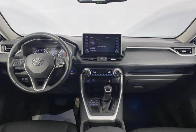 Toyota RAV4 V (XA50) с пробегом 2021 года, цена 3 650 000 рублей, 71491 км, внедорожник, Автокод Объявления