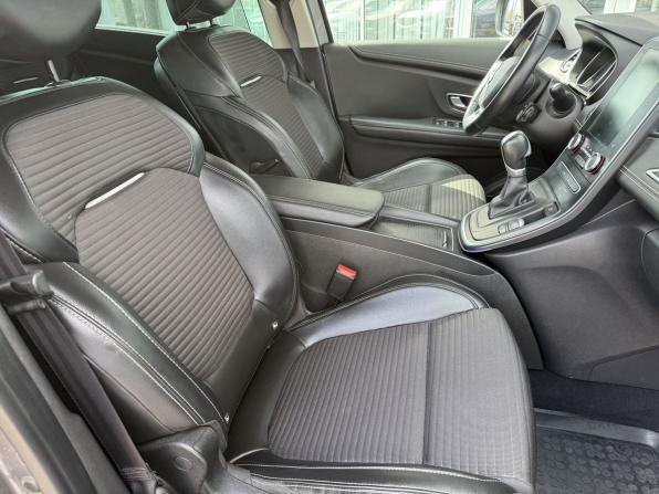 Renault Scenic IV с пробегом 2018 года, цена 1 370 000 рублей, 199979 км, компактвэн, Автокод Объявления