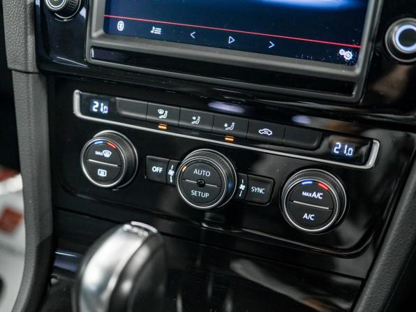 Volkswagen Golf VII с пробегом 2013 года, цена 1 257 000 рублей, 108650 км, хэтчбек, Автокод Объявления