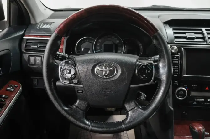 Toyota Camry VII (XV50) с пробегом 2012 года, цена 1 529 000 рублей, 190000 км, седан, Автокод Объявления
