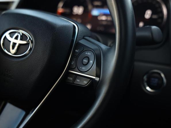 Toyota Camry VIII (XV70) Рестайлинг с пробегом 2022 года, цена 3 018 000 рублей, 79362 км, седан, Автокод Объявления