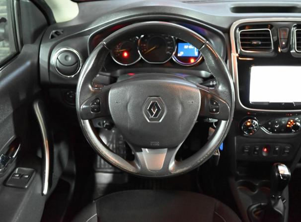 Renault Sandero II с пробегом 2017 года, цена 1 170 000 рублей, 119261 км, хэтчбек, Автокод Объявления