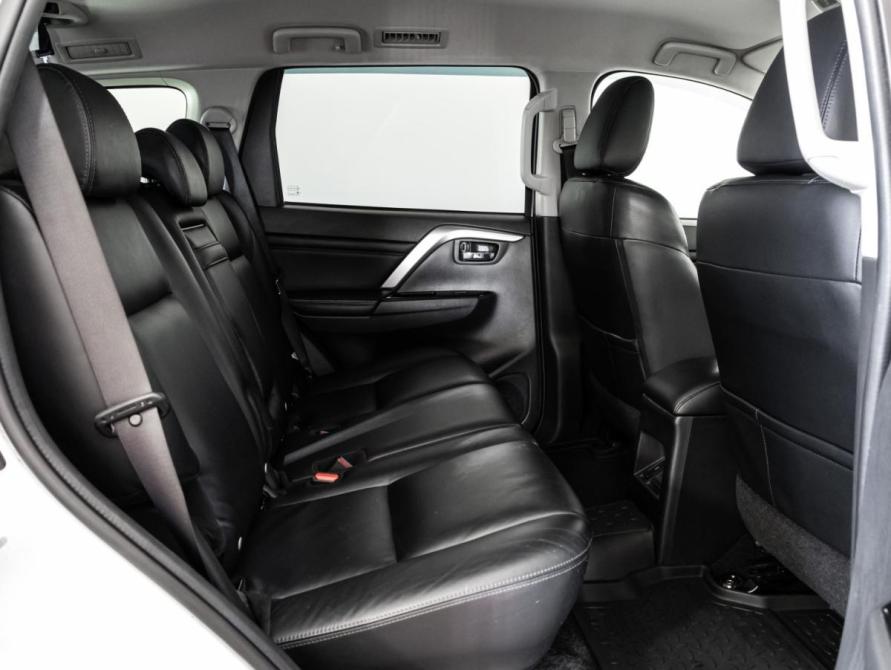 Mitsubishi Pajero Sport III Рестайлинг Санкт-Петербург  - изображение 23