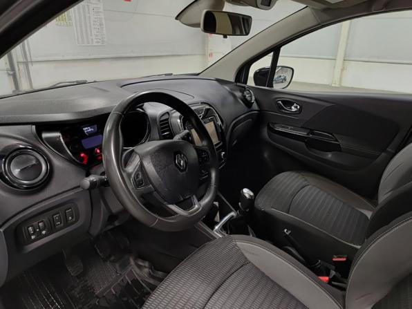 Renault Kaptur I с пробегом 2018 года, цена 1 150 000 рублей, 202100 км, внедорожник, Автокод Объявления