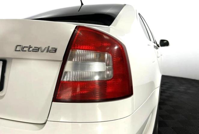 Skoda Octavia II (A5) Рестайлинг с пробегом 2013 года, цена 850 000 рублей, 212590 км, лифтбек, Автокод Объявления