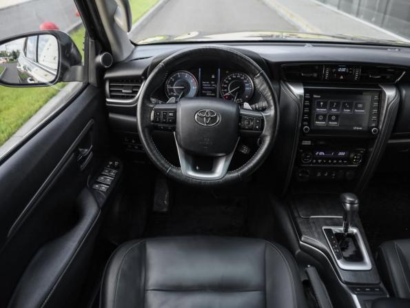 Toyota Fortuner II Рестайлинг с пробегом 2021 года, цена 4 399 000 рублей, 169050 км, внедорожник, Автокод Объявления