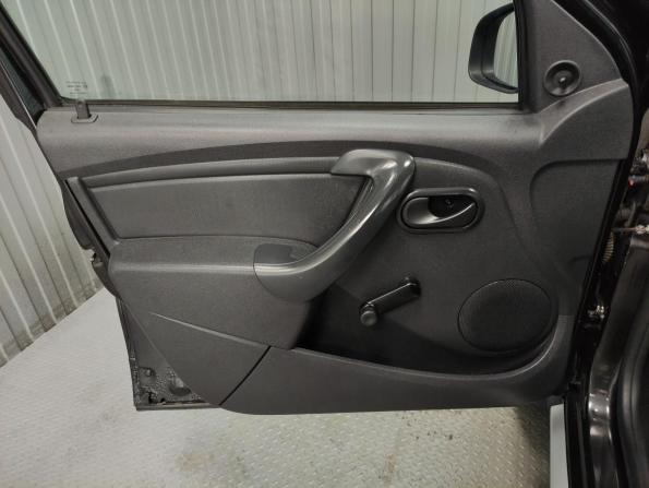 Renault Duster I с пробегом 2014 года, цена 895 000 рублей, 132000 км, внедорожник, Автокод Объявления