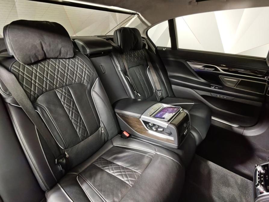 BMW 7 серии VI (G11/G12) Рестайлинг Москва  - изображение 14