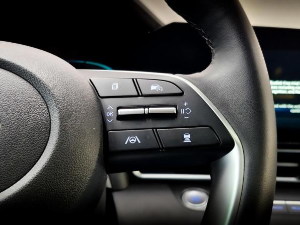 Hyundai Elantra VII (CN7) Рестайлинг с пробегом 2024 года, цена 2 220 000 рублей, 22800 км, седан, Автокод Объявления