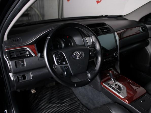 Toyota Camry VII (XV50) с пробегом 2012 года, цена 1 649 000 рублей, 211080 км, седан, Автокод Объявления