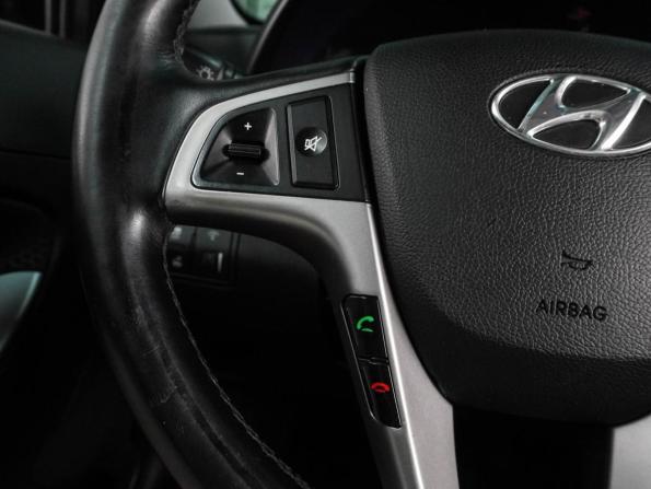 Hyundai Solaris I Рестайлинг с пробегом 2014 года, цена 999 000 рублей, 174697 км, хэтчбек, Автокод Объявления